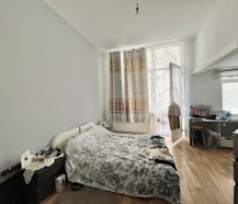 Maison de Rapport Proche Place Saint-Antoine