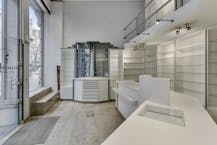 Karaktervol handelspand met woonst te koop in centrum Gent