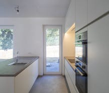 Nieuwbouwwoning met 3 kamers & garage te huur in Kortrijk