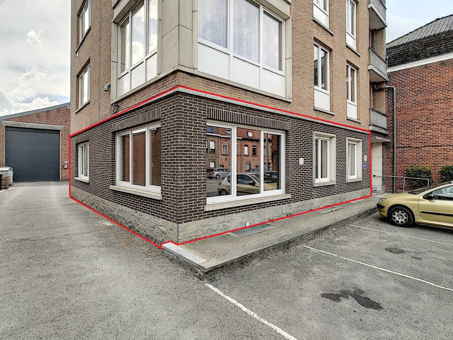 Gelijkvloers appartement met autostaanplaats te huur in Ieper