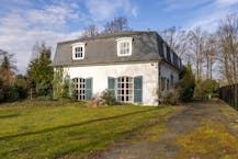 Ruime villa met 5 slaapkamers en tuin in Hasselt 