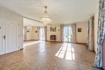 Ruime villa met 5 slaapkamers en tuin in Hasselt 