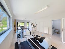 Te huur: praktijk- of kantoorruimte mét grote tuin in de Kapelstraat (Ursel) (85 m²)