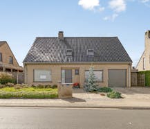 Villa te koop met 5 kamers in Dikkebus op 708m²