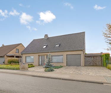 Villa te koop met 5 kamers in Dikkebus op 708m²