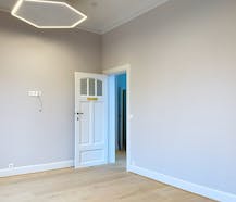 Schaarbeek - Karaktervol kantoorverdieping in herenhuis te huur