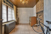 Hoekhuis te koop in centrum Brugge 