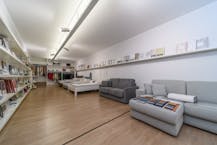 Ruim handelsgelijkvloers op topligging in De Panne !