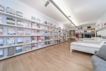 Ruim handelsgelijkvloers op topligging in De Panne !