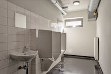 Tennisclub met horecazaak te koop in Oevel.