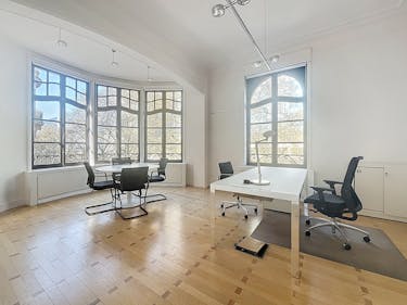 Bureau de caractère (350 m²) dans hôtel de maître Bruxelles