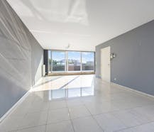 Penthouse met 2 slaapkamers en 2 terrassen in hartje Hasselt