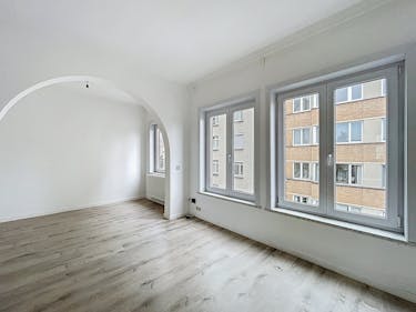 Te huur - 2 slaapkamers appartement in Elsene