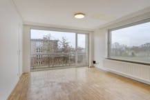 Instapklaar en lichtrijk appartement met garage in Roeselare