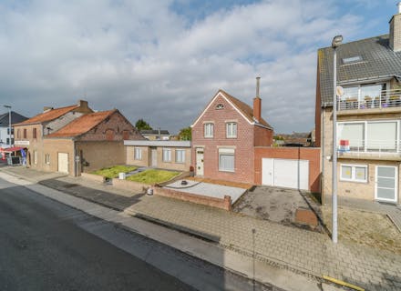 Huis met 3 slaapkamers, 2 garages en tuin (637 m²) te koop in Klerken