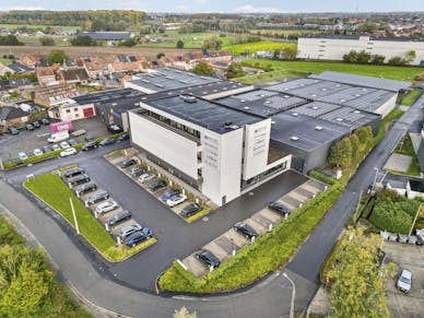 Magazijn met bureel te huur Deerlijk