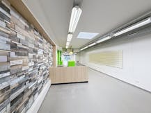 Commercial ground floor for rent in the heart of De Panne.