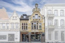 Unique commercial space in renovated mansion in Izegem
