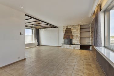 Ruim dakappartement met garage op uitstekende locatie in Deurne!