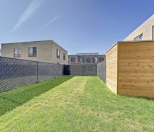 Gelijkvloers BEN-appartement met tuin te huur op Linkeroever