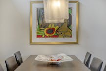 Stijlvolle stadswoning met handelspand te koop in hartje Maaseik