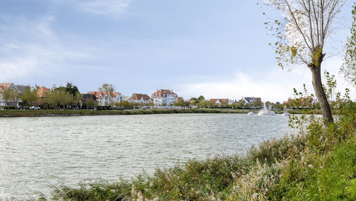 Appartement te koop met zicht op het Zegemeer te Knokke