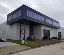 Casco kantoor (450 m²) te Zwevezele, afwerking op maat bespreekbaar!