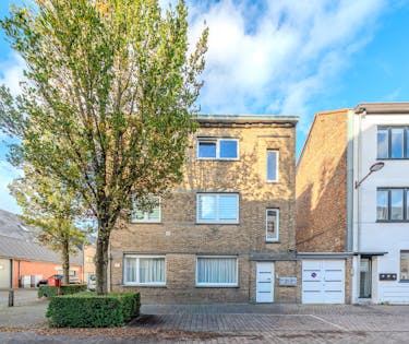 Opbrengsteigendom te koop met 3 vergunde entiteiten