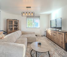 Opbrengsteigendom te koop met 3 vergunde entiteiten