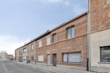 huis te koop in centrum Turnhout met wegenis achteraan 