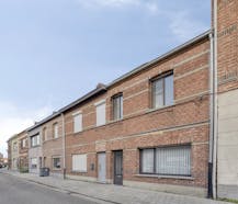 huis te koop in centrum Turnhout met wegenis achteraan