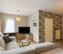 Opbrengsteigendom in de gegeerde "Vogeltjeswijk" te Merksem