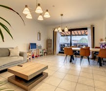 Appartement met 2 slaapkamers en terras te Roeselare.