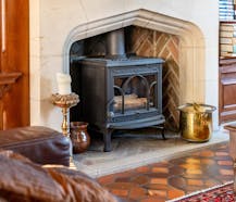 Klassieke villa te koop gelegen in het Waaroostpark