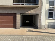 Centraal gelegen garagebox