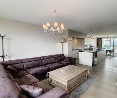 Luxe penthouse met twee terrassen en zicht op het Handelsdok