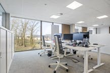 Modern kantoor van ca. 388 m² te huur in Zwevegem