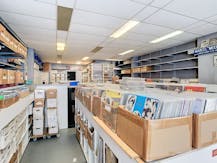 Te renoveren winkel of woning