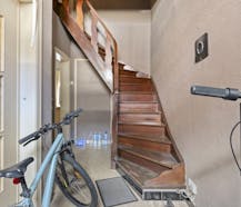 huis te koop in centrum Lichtaart, met wegenis achteraan