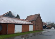 Warehouse for rent of approximately 180 m² near Rijksweg in Roeselare