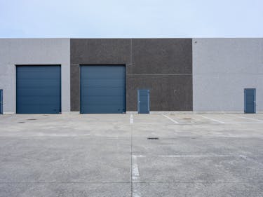 Centraal gelegen nieuwbouw loods in Zwevezele