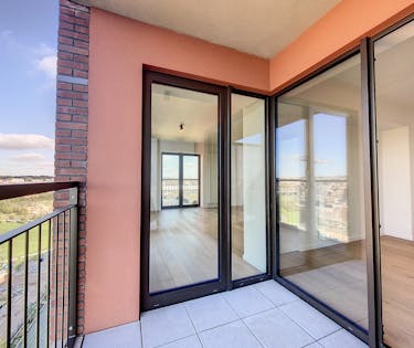 Appartement 1 slaapkamer op 10de verdiep naast Tour&Taxis