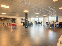 Bedrijfsgebouw te huur in Waregem