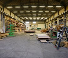 Industriële site gelegen op het kruispunt van R4 en N9