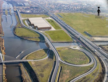Logistiek complex op uitstekende ligging te Zwijnaarde