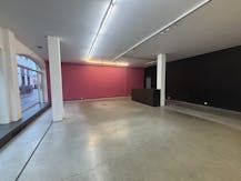 Commerciële ruimte te huur op een topligging in Kortrijk