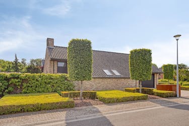 Alleenstaande woning gebouwd door Buro II te Roeselare