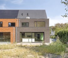 Halfopen-nieuwbouwwoning te koop nabij centrum Lichtaart