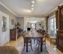 Riante zorgwoning/kangoeroewoning met loods te koop