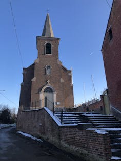 Landelijk gelegen historische kerk